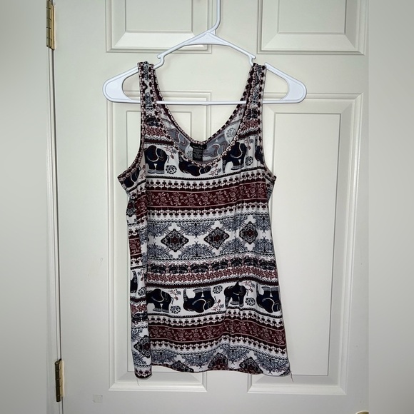 Rue 21 sleeveless top, large (might fit small/ medium best) - Picture 5 of 10